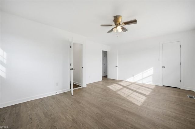 34 Joynes RD, Hampton, VA 23666