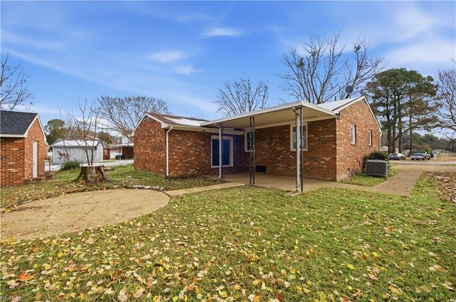 34 Joynes RD, Hampton, VA 23666