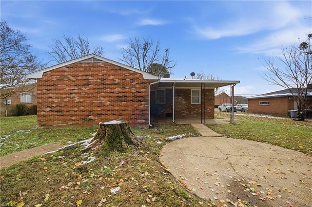 34 Joynes RD, Hampton, VA 23666