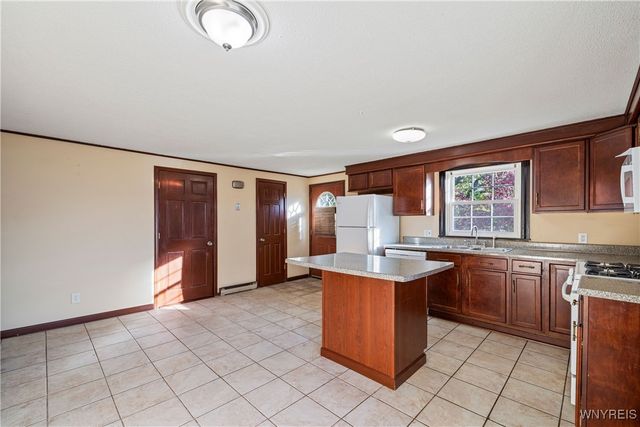 6354 Oconnor Drive, Lockport Town, NY 14094