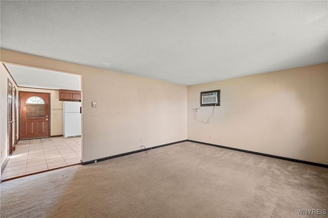 6354 Oconnor Drive, Lockport Town, NY 14094