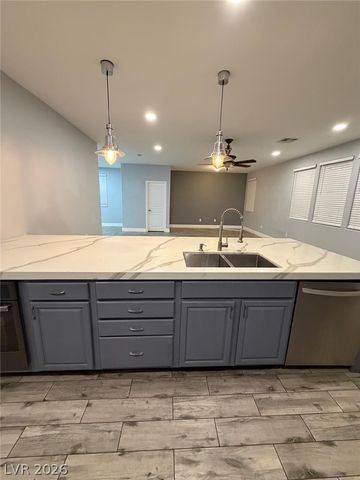 10549 WINTER GRASS Drive, Las Vegas, NV 89135