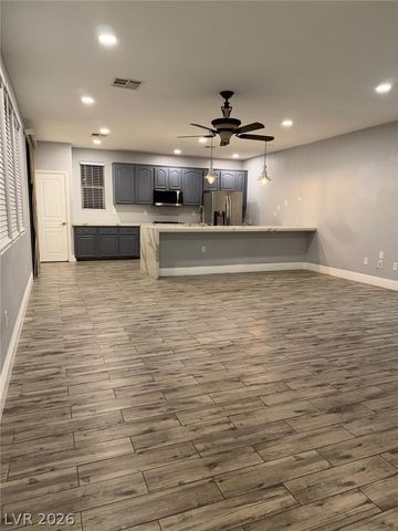 10549 WINTER GRASS Drive, Las Vegas, NV 89135