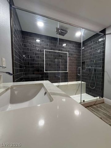 10549 WINTER GRASS Drive, Las Vegas, NV 89135