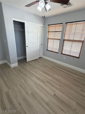 10549 WINTER GRASS Drive, Las Vegas, NV 89135