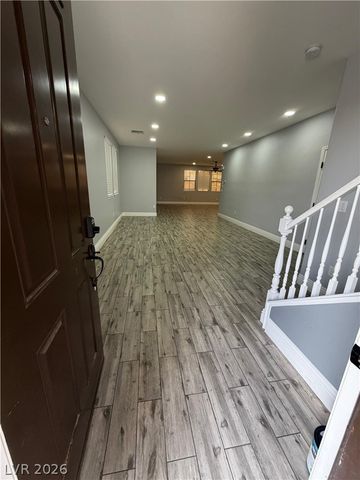 10549 WINTER GRASS Drive, Las Vegas, NV 89135