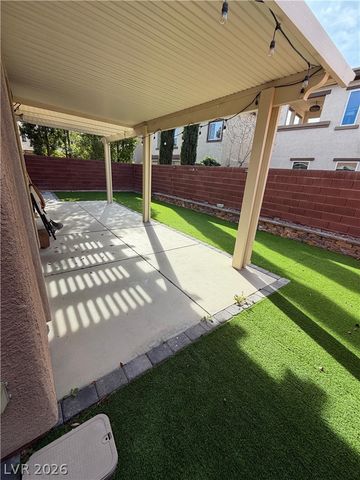 10549 WINTER GRASS Drive, Las Vegas, NV 89135