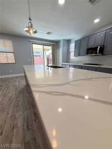 10549 WINTER GRASS Drive, Las Vegas, NV 89135