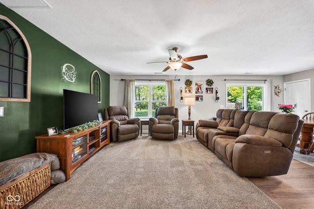 397 Jefferson Valley, Coatesville, IN 46121