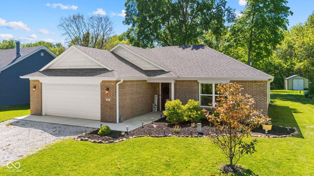 397 Jefferson Valley, Coatesville, IN 46121