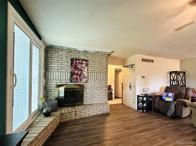 3505 Bendelow Road, Rochester Hills, MI 48307