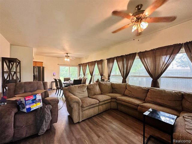 3505 Bendelow Road, Rochester Hills, MI 48307
