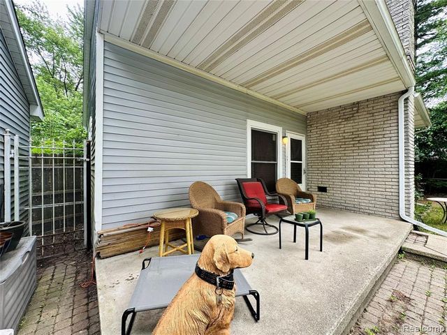 3505 Bendelow Road, Rochester Hills, MI 48307