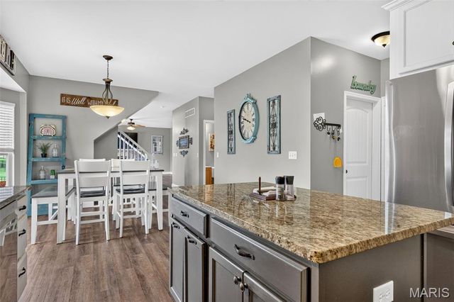 236 Victoria Park Avenue, Wentzville, MO 63385