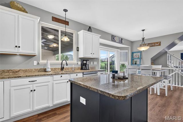 236 Victoria Park Avenue, Wentzville, MO 63385