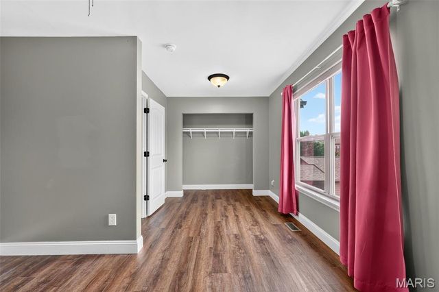 236 Victoria Park Avenue, Wentzville, MO 63385