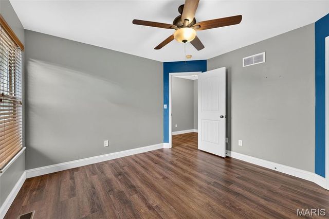 236 Victoria Park Avenue, Wentzville, MO 63385