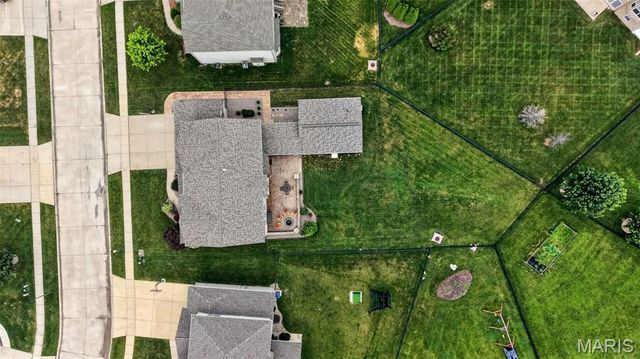 236 Victoria Park Avenue, Wentzville, MO 63385