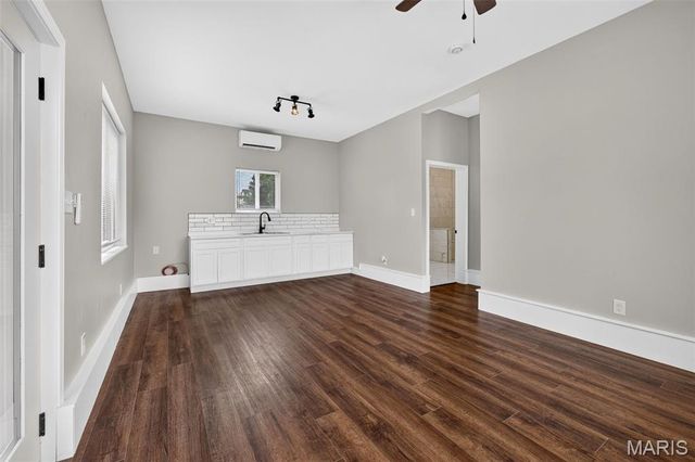 236 Victoria Park Avenue, Wentzville, MO 63385