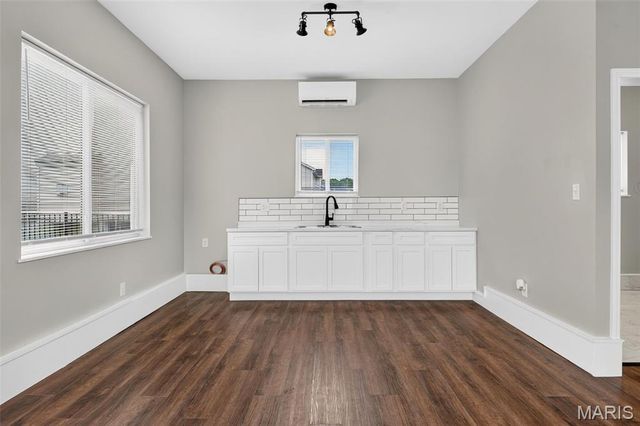 236 Victoria Park Avenue, Wentzville, MO 63385
