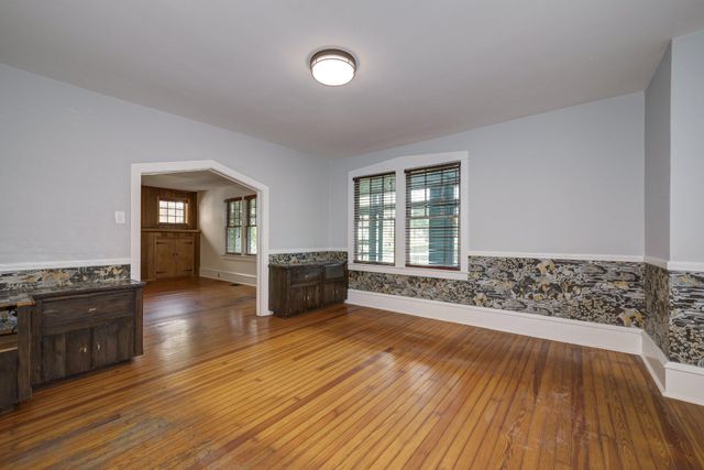 302 2ND AVE, Haddon Heights, NJ 08035