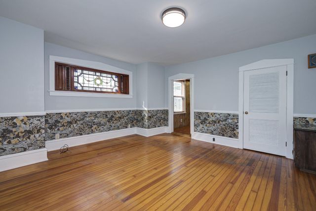302 2ND AVE, Haddon Heights, NJ 08035