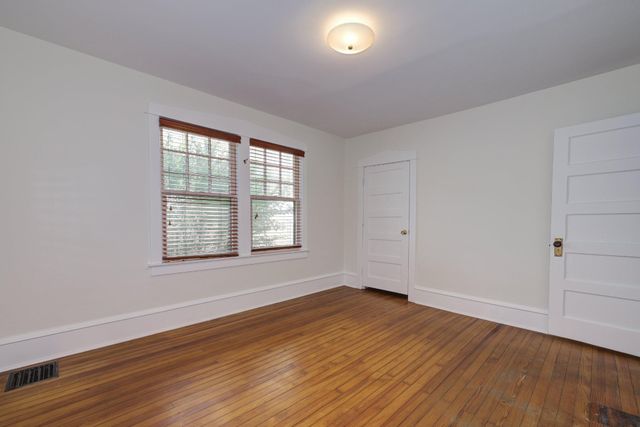 302 2ND AVE, Haddon Heights, NJ 08035