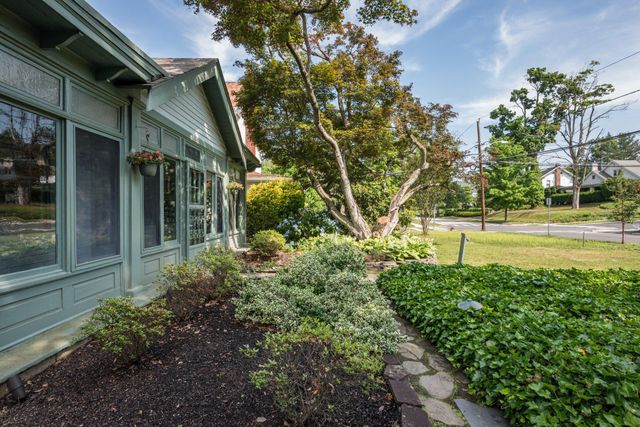 302 2ND AVE, Haddon Heights, NJ 08035