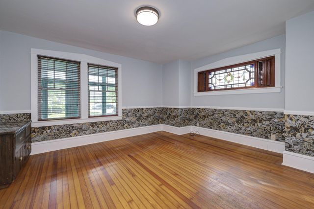 302 2ND AVE, Haddon Heights, NJ 08035