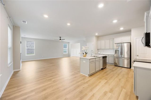 116 Cabin Way, Hampton, GA 30228