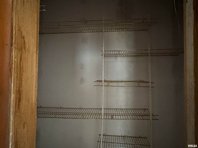 5672 Old Route 13 Road, Carterville, IL 62918