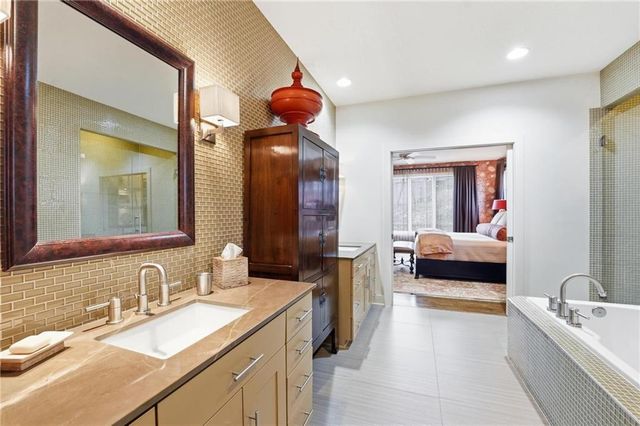 130 MORSE Avenue, Liberty, MO 64068