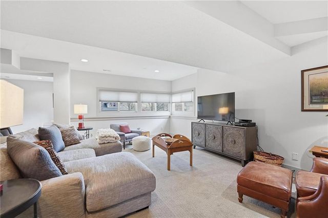 130 MORSE Avenue, Liberty, MO 64068