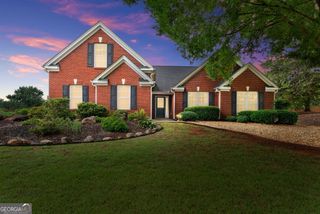 130 Meadowcreek Drive, Jefferson, GA 30549