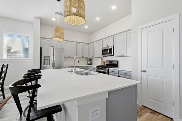 10003 Napier Drive, Rosharon, TX 77583