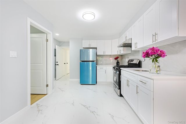 408 121st Street 26, Flushing, NY 11356