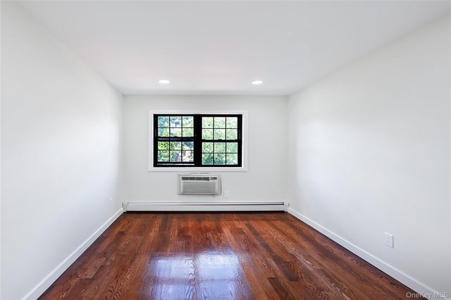 408 121st Street 26, Flushing, NY 11356