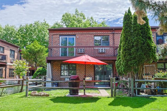 408 121st Street 26, Flushing, NY 11356