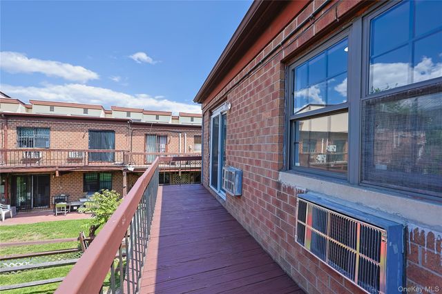 408 121st Street 26, Flushing, NY 11356