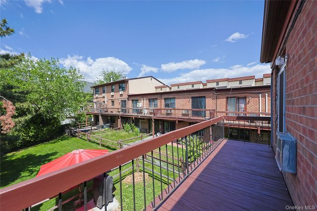 408 121st Street 26, Flushing, NY 11356