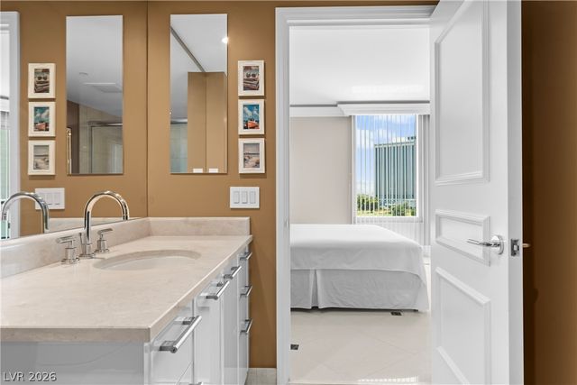 322 Karen Avenue 604, Las Vegas, NV 89109