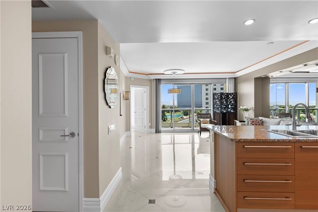 322 Karen Avenue 604, Las Vegas, NV 89109