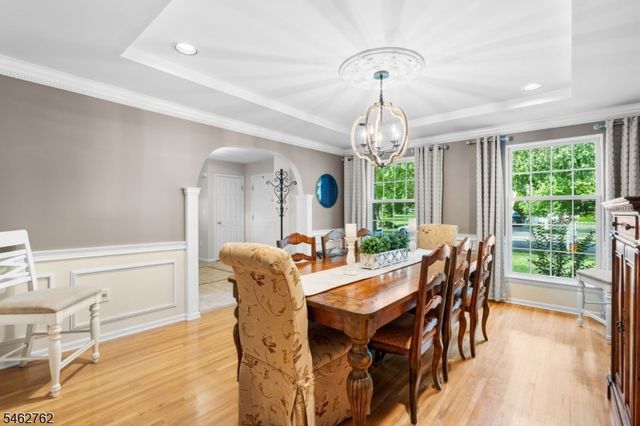 96 Carol Pl, Wayne Twp., NJ 07470