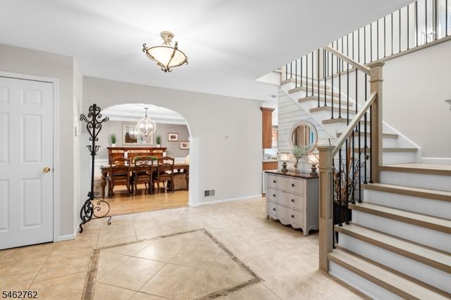 96 Carol Pl, Wayne Twp., NJ 07470