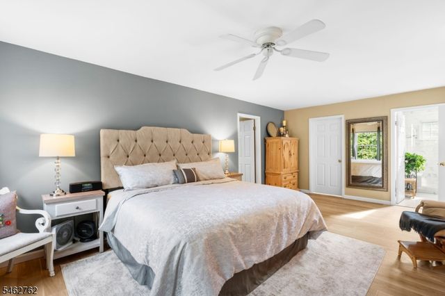 96 Carol Pl, Wayne Twp., NJ 07470