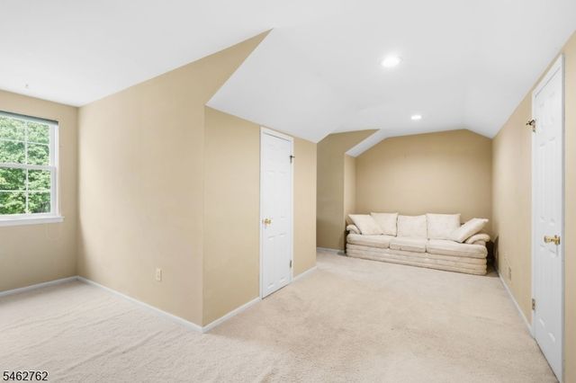 96 Carol Pl, Wayne Twp., NJ 07470