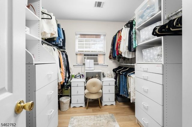 96 Carol Pl, Wayne Twp., NJ 07470