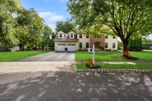 96 Carol Pl, Wayne Twp., NJ 07470