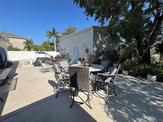 4805 W LEONA STREET, Tampa, FL 33629