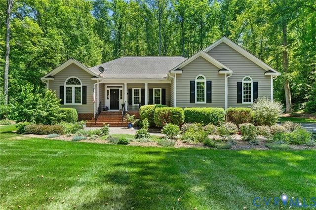 13998 Taylors Overlook Ct, Montpelier, VA 23192